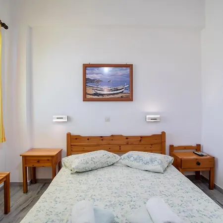 Prombona To Petrino Spiti Гостевой дом 3*